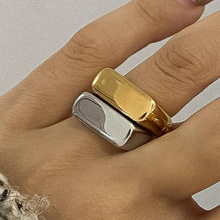 Glayce 18K Gold Non-Tarnish Classic Signet Ring