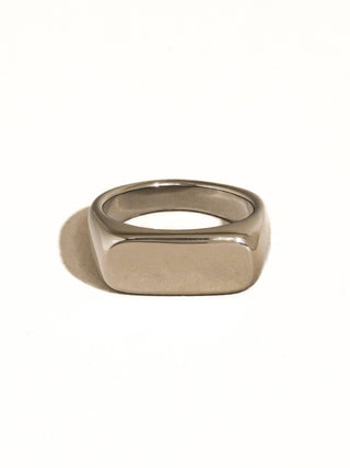 Glayce 18K Gold Non-Tarnish Classic Signet Ring