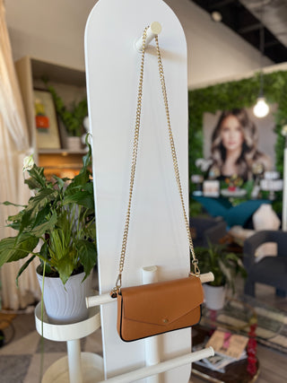 Cassie Clutch in Camel
